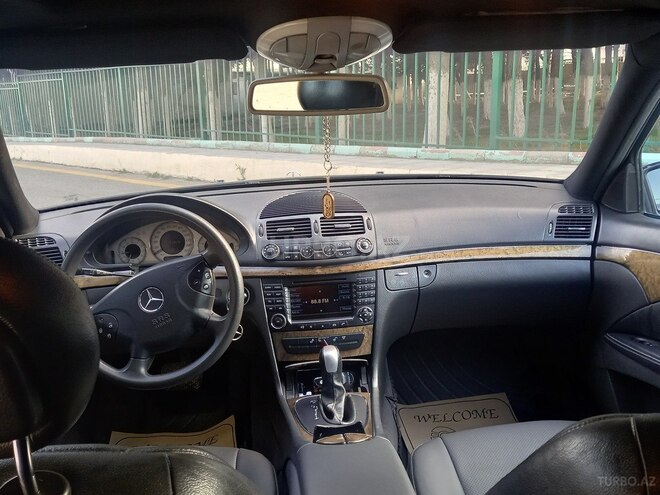 Mercedes E 220 2004, 356,000 km - 2.2 l - Bakı