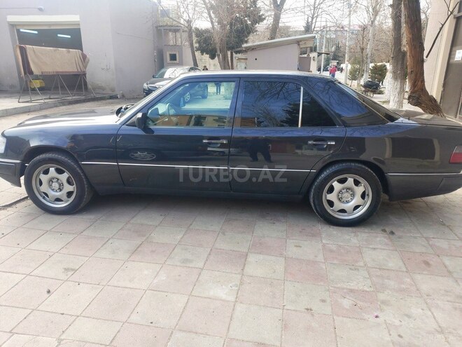 Mercedes E 230 1992, 381,716 km - 2.3 л - Sumqayıt