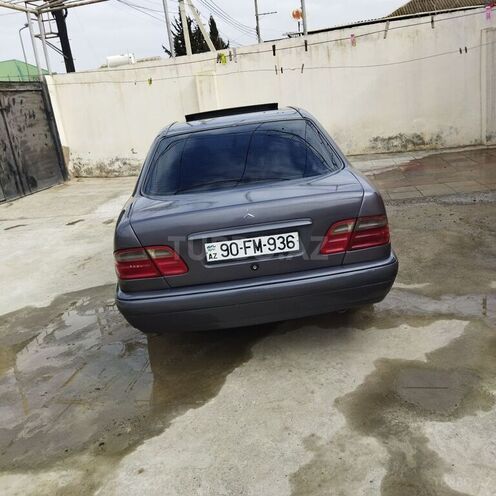 Mercedes C 230 1995, 300,000 km - 2.3 л - Şirvan