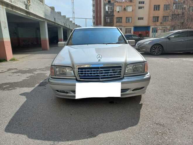 Mercedes C 200 1999, 260,000 km - 2.0 l - Bakı