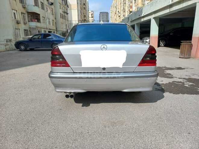 Mercedes C 200 1999, 260,000 km - 2.0 l - Bakı