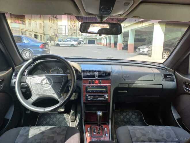 Mercedes C 200 1999, 260,000 km - 2.0 l - Bakı
