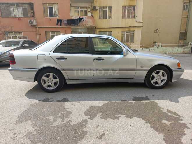 Mercedes C 200 1999, 260,000 km - 2.0 l - Bakı