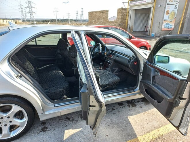 Mercedes E 300 1995, 599,000 km - 3.0 l - Bakı
