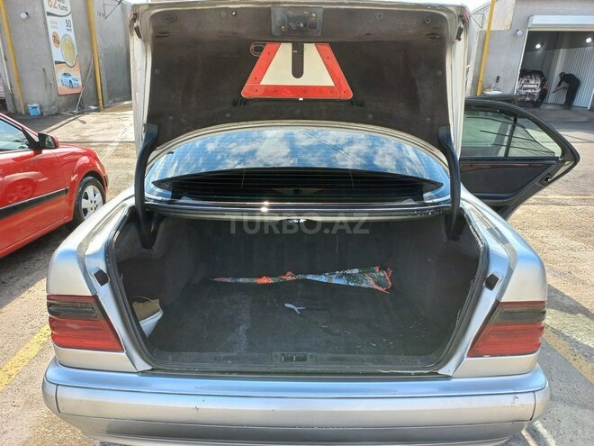 Mercedes E 300 1995, 599,000 km - 3.0 l - Bakı