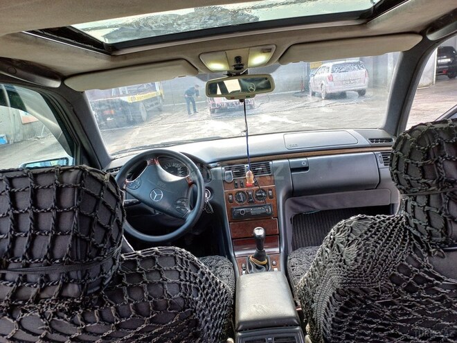 Mercedes E 300 1995, 599,000 km - 3.0 l - Bakı