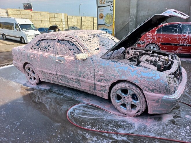 Mercedes E 300 1995, 599,000 km - 3.0 l - Bakı