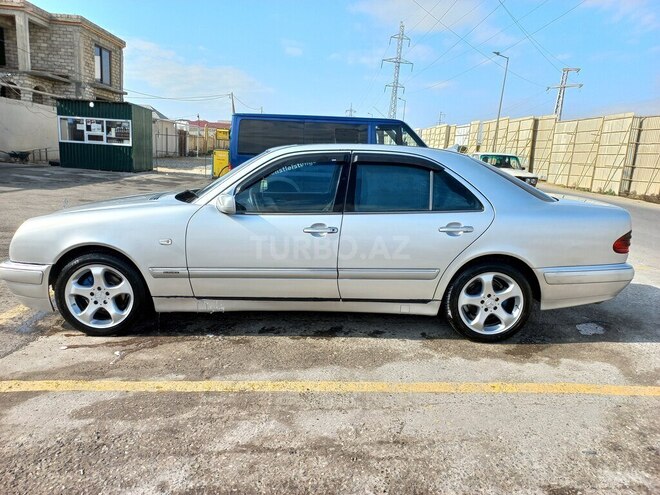Mercedes E 300 1995, 599,000 km - 3.0 l - Bakı
