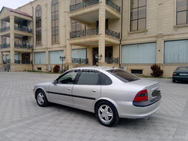 Opel Vectra 1998, 450,000 km - 2.0 l - Sumqayıt