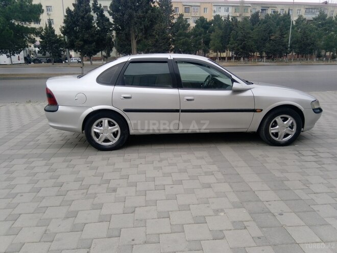 Opel Vectra 1998, 450,000 km - 2.0 l - Sumqayıt