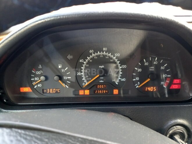 Mercedes C 180 1996, 240,008 km - 1.8 л - Sumqayıt