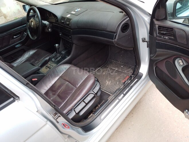 BMW 528 1998, 315,000 km - 2.8 l - Gəncə