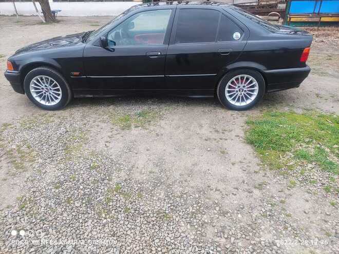 BMW 318 1994, 200,000 km - 1.8 l - Masallı