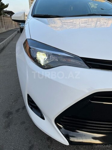 Toyota Corolla 2017, 85,000 km - 1.8 л - Bakı