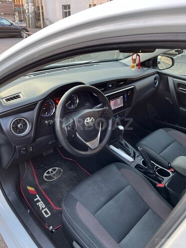 Toyota Corolla 2017, 85,000 km - 1.8 л - Bakı