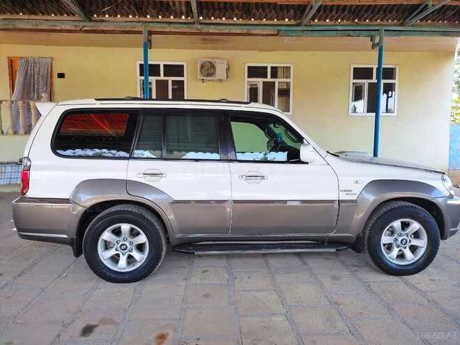 Hyundai Terracan 2002, 260,000 km - 2.5 l - Biləsuvar