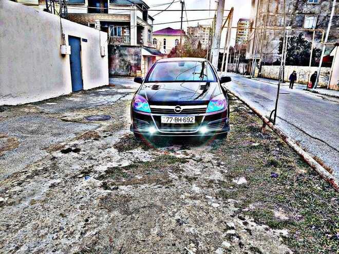 Opel Astra 2005, 18,100 km - 1.3 l - Salyan