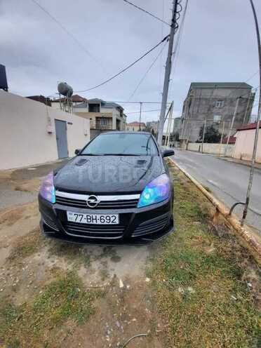 Opel Astra 2005, 18,100 km - 1.3 l - Salyan