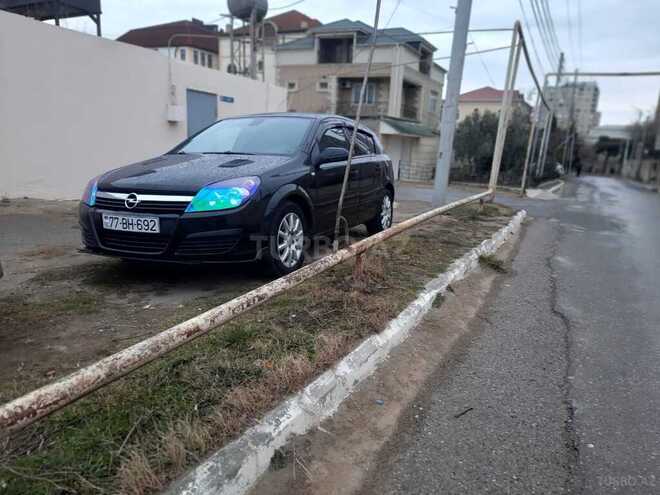 Opel Astra 2005, 18,100 km - 1.3 l - Salyan