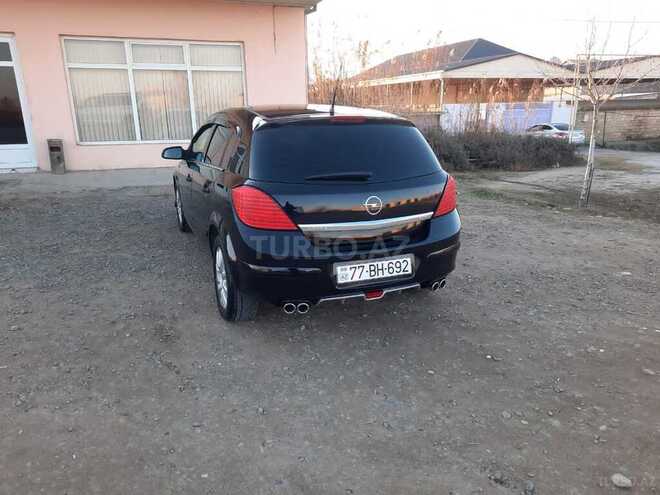 Opel Astra 2005, 18,100 km - 1.3 l - Salyan