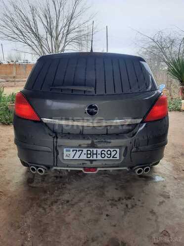 Opel Astra 2005, 18,100 km - 1.3 l - Salyan