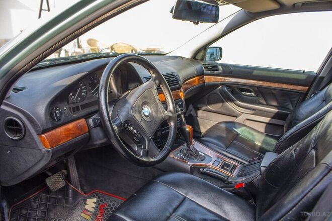 BMW 523 1996, 340,000 km - 2.5 л - Bakı