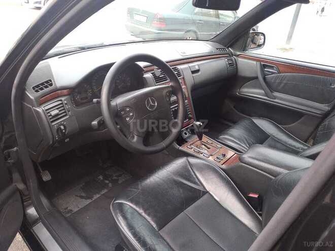 Mercedes E 270 2000, 410,000 km - 2.7 l - Gəncə