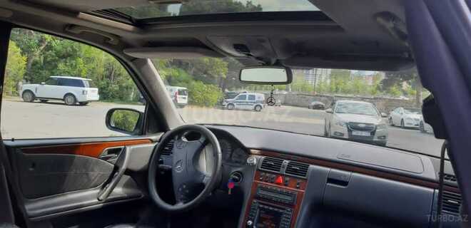 Mercedes E 270 2000, 410,000 km - 2.7 l - Gəncə