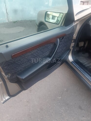 Mercedes C 220 1996, 399,000 km - 2.2 l - Sumqayıt