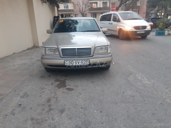 Mercedes C 220 1996, 399,000 km - 2.2 l - Sumqayıt