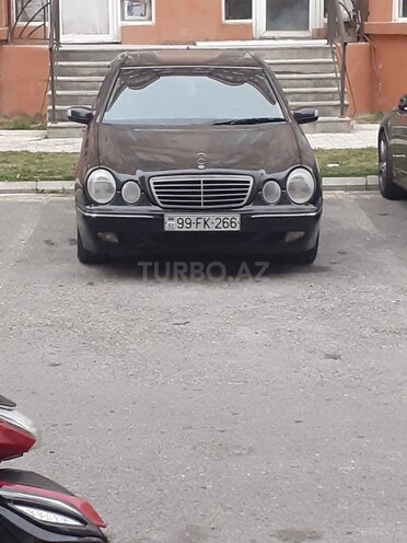 Mercedes E 270 1999, 532,000 km - 2.7 l - Bakı
