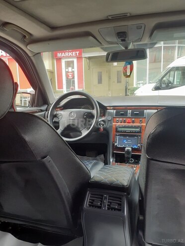Mercedes E 270 1999, 532,000 km - 2.7 l - Bakı