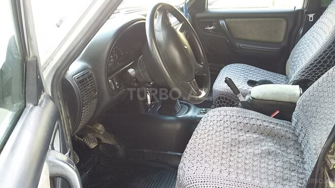 GAZ 3110 2004, 175,000 km - 2.4 л - Biləsuvar
