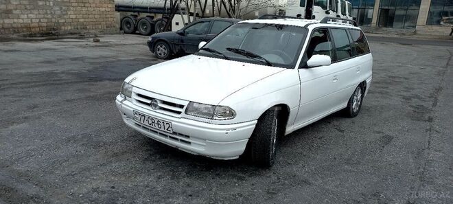 Opel Astra 1997, 29,000 km - 1.6 l - Bakı