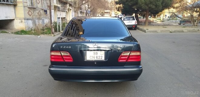 Mercedes E 240 2000, 240,000 km - 2.4 l - Bakı