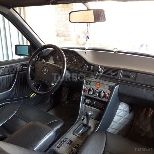 Mercedes E 300 1995, 216,000 km - 3.0 l - Bakı