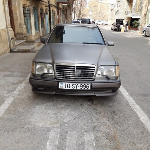 Mercedes E 300 1995, 216,000 km - 3.0 l - Bakı