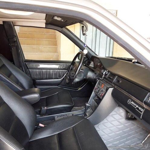 Mercedes E 300 1995, 216,000 km - 3.0 l - Bakı