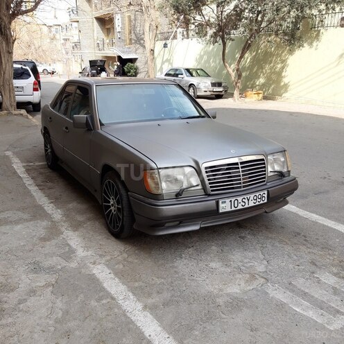 Mercedes E 300 1995, 216,000 km - 3.0 l - Bakı