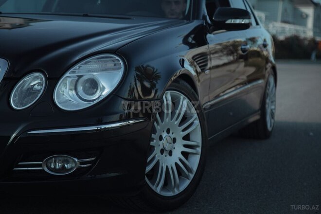 Mercedes E 320 2002, 290,000 km - 3.2 l - Astara