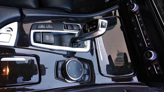 BMW 535 2014, 83,000 km - 3.0 л - Bakı