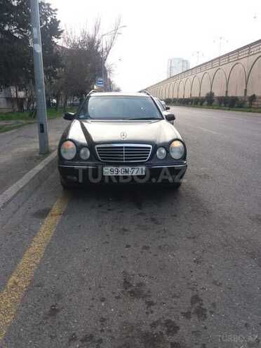 Mercedes E 240 2000, 250,000 km - 2.4 l - Bakı