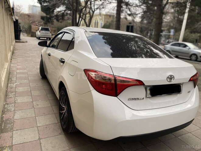 Toyota Corolla 2018, 115,000 km - 1.8 l - Bakı
