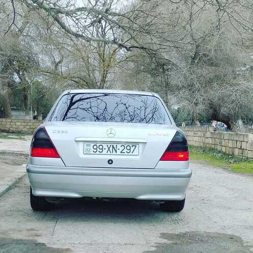 Mercedes C 220 1996, 300,321 km - 2.2 l - Neftçala