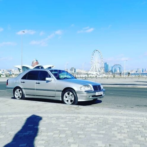Mercedes C 220 1996, 300,321 km - 2.2 l - Neftçala