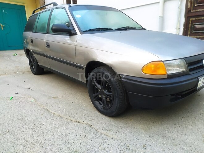 Opel Astra 1992, 589,800 km - 1.6 l - Bakı
