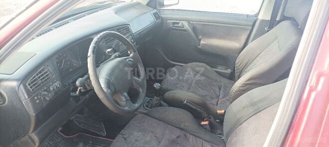 Volkswagen Golf 1994, 222,222 km - 2.0 l - Sumqayıt