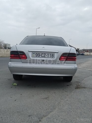 Mercedes E 320 2000, 445,000 km - 3.2 l - Bakı