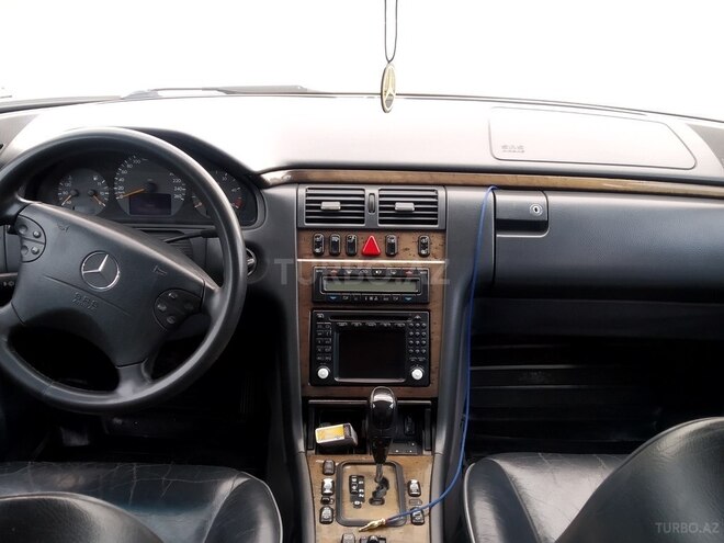 Mercedes E 320 2000, 445,000 km - 3.2 l - Bakı