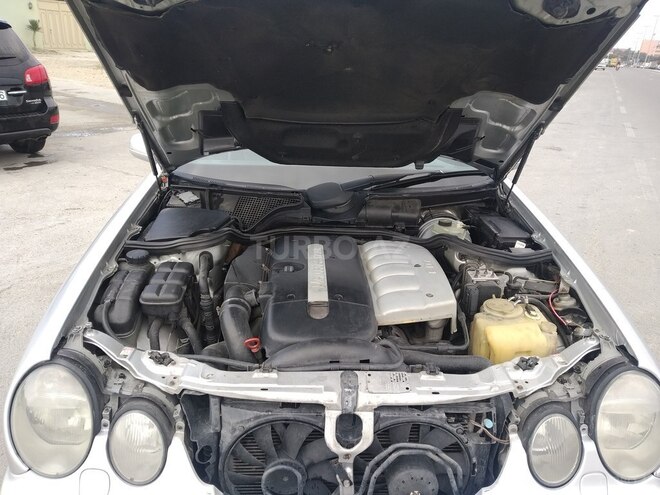 Mercedes E 320 2000, 445,000 km - 3.2 l - Bakı